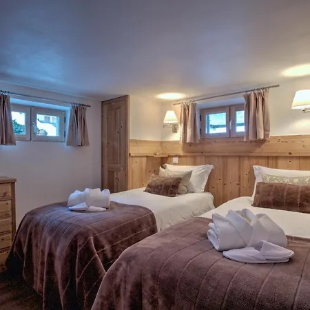 Cristalliers - 5 Bedroom Luxury In With Log Fire And Hot Tub *